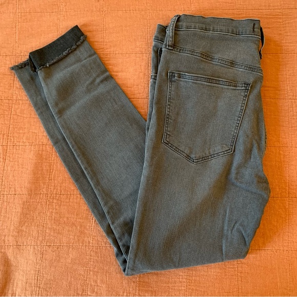 Madewell 9” Mid Rise Skinny Jeans - Picture 6 of 11